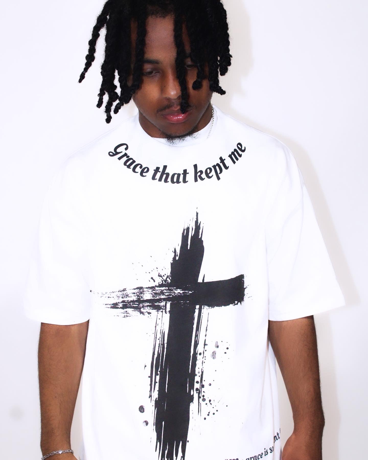 OVERSIZED GRACE THAT KEPT ME TEE WHITE W/ CROSS UNISEX